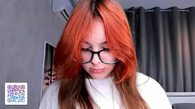 LaurenaLandro from StripChat is Freechat
