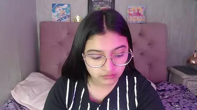 laurenelove from StripChat is Freechat