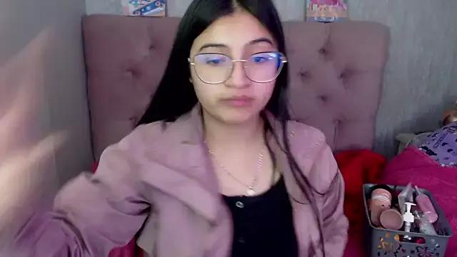 Explore our live girls sluts from our Custom and Multi clubs and checkout exclusive access to highly interactive content, such as shape, hair, titties, pussy type and many more.