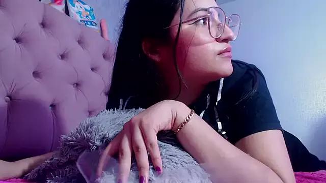 Explore our live girls sluts from our Custom and Multi clubs and checkout exclusive access to highly interactive content, such as shape, hair, titties, pussy type and many more.