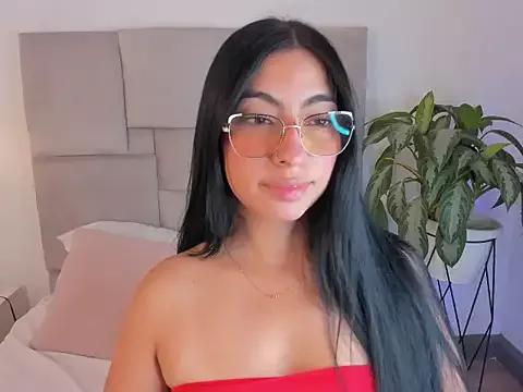 Explore our live girls sluts from our Custom and Multi clubs and checkout exclusive access to highly interactive content, such as shape, hair, titties, pussy type and many more.