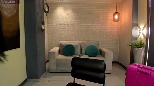 LaurentConnor from StripChat is Freechat