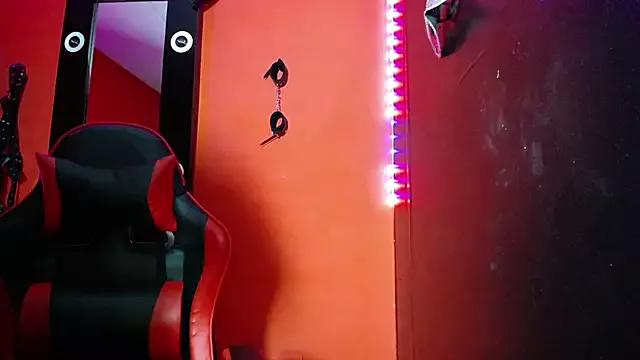 LaurynBennett_ from StripChat is Freechat