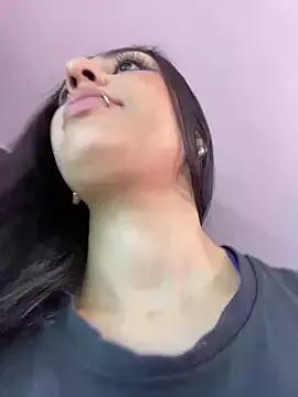 lauuraww from StripChat