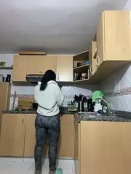 lauuraww from StripChat