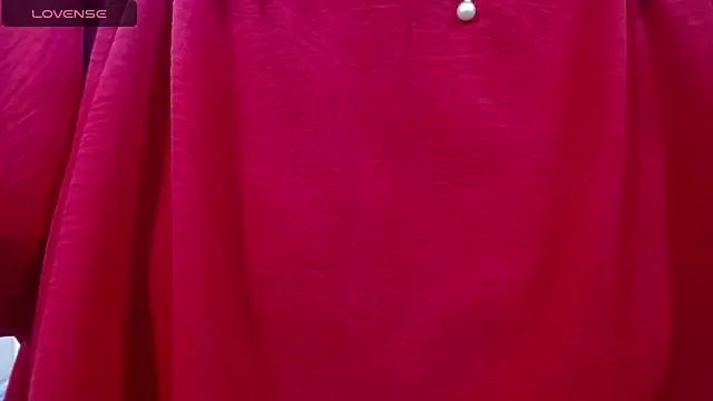 layla_inaya from StripChat is Freechat