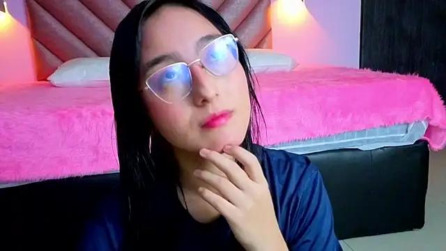 layla_santana from StripChat