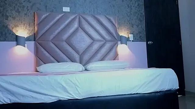 layla_santana from StripChat
