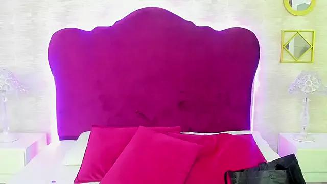 LaylaaDoll from StripChat is Freechat