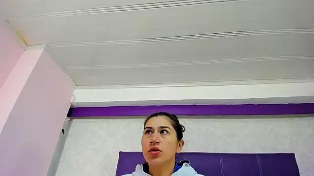 Explore our live girls sluts from our Custom and Multi clubs and checkout exclusive access to highly interactive content, such as shape, hair, titties, pussy type and many more.