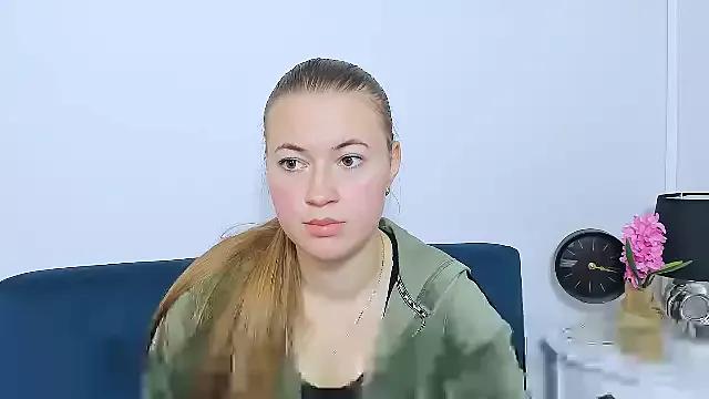 Explore our live girls sluts from our Custom and Multi clubs and checkout exclusive access to highly interactive content, such as shape, hair, titties, pussy type and many more.