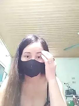 Lee-Nguyen from StripChat