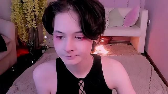 Explore our live girls sluts from our Custom and Multi clubs and checkout exclusive access to highly interactive content, such as shape, hair, titties, pussy type and many more.