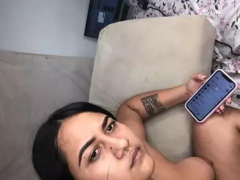 Leila__Saade from StripChat