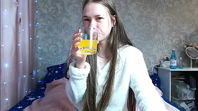 leila_bambi_ from StripChat