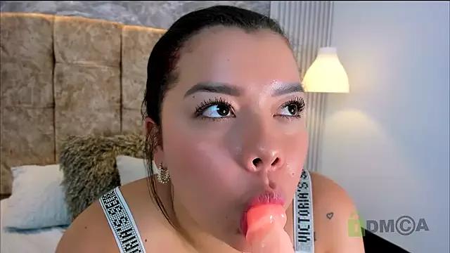 Explore our live girls sluts from our Custom and Multi clubs and checkout exclusive access to highly interactive content, such as shape, hair, titties, pussy type and many more.