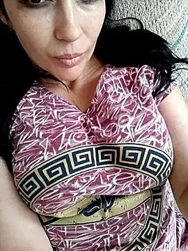 LeilaSaint from StripChat