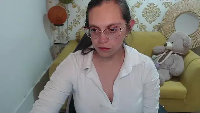Lele_sweet_m webcams show profile image 