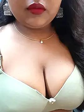 LenaPaul46 from StripChat is Freechat