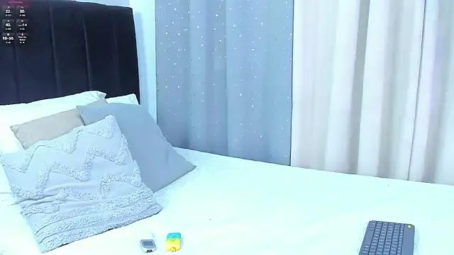 Lenapaul_ from StripChat is Freechat