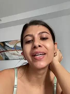 Explore our live girls sluts from our Custom and Multi clubs and checkout exclusive access to highly interactive content, such as shape, hair, titties, pussy type and many more.