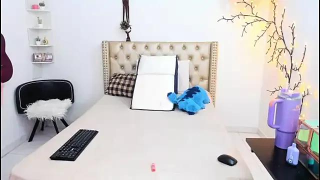 LenaStylesOA from StripChat is Freechat
