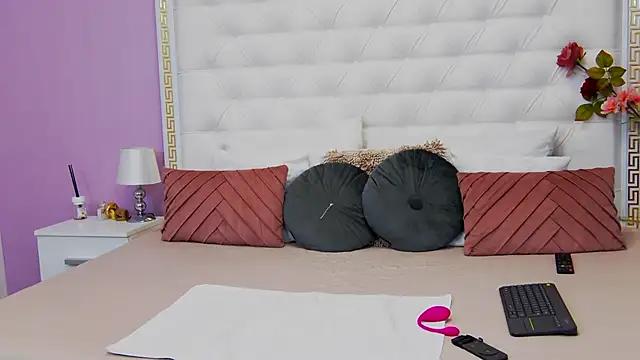 Lenna_Paul from StripChat