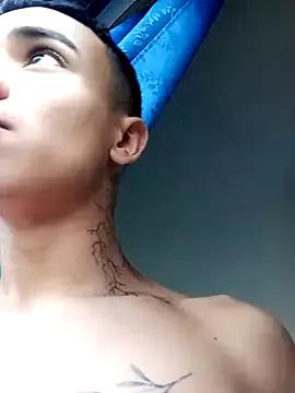 Leo_and_Alan from StripChat is Freechat