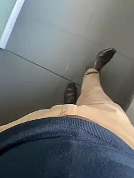 LeoBlaze13 from StripChat is Freechat