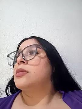 Leslydeleon23 from StripChat is Freechat