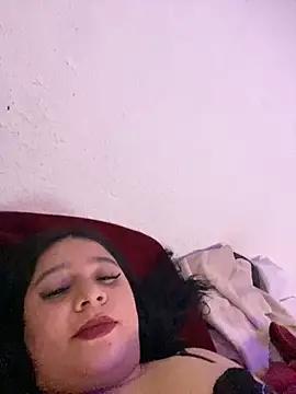 Leslydeleon23 from StripChat