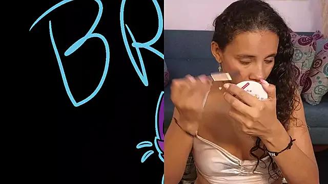 leslyflorez from StripChat