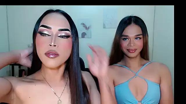 Explore our live girls sluts from our Custom and Multi clubs and checkout exclusive access to highly interactive content, such as shape, hair, titties, pussy type and many more.