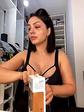 Explore our live girls sluts from our Custom and Multi clubs and checkout exclusive access to highly interactive content, such as shape, hair, titties, pussy type and many more.