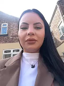 Explore our live girls sluts from our Custom and Multi clubs and checkout exclusive access to highly interactive content, such as shape, hair, titties, pussy type and many more.