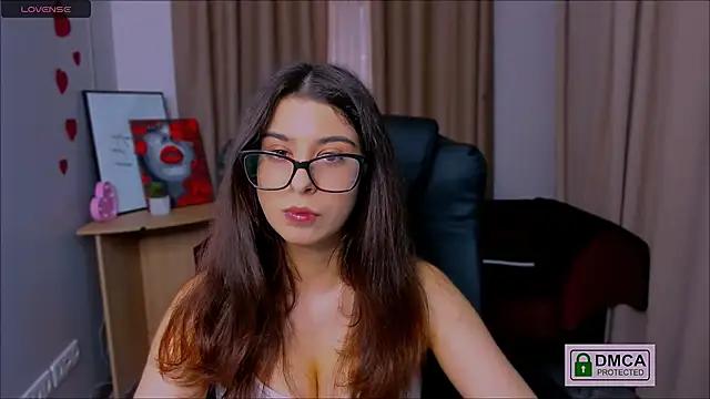 Explore our live girls sluts from our Custom and Multi clubs and checkout exclusive access to highly interactive content, such as shape, hair, titties, pussy type and many more.