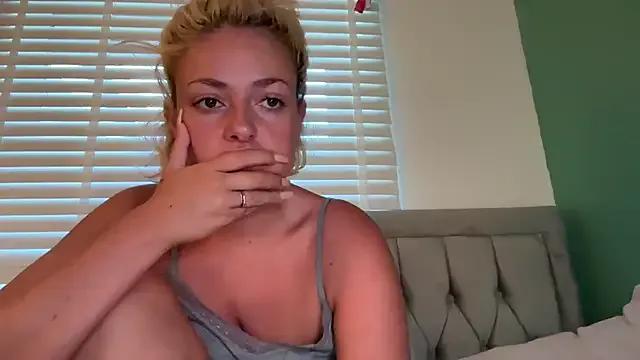 Leylah_Linda from StripChat