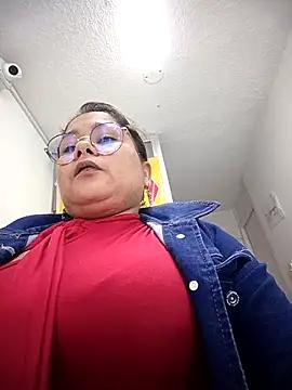 Explore our live girls sluts from our Custom and Multi clubs and checkout exclusive access to highly interactive content, such as shape, hair, titties, pussy type and many more.