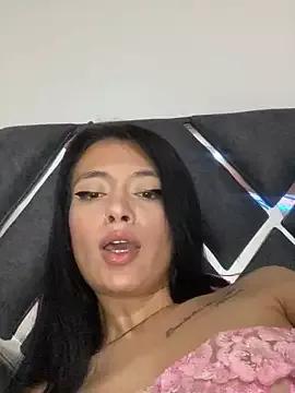 Explore our live girls sluts from our Custom and Multi clubs and checkout exclusive access to highly interactive content, such as shape, hair, titties, pussy type and many more.