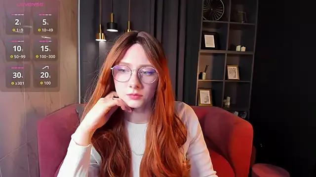 Liana_Ln webcams show profile image 