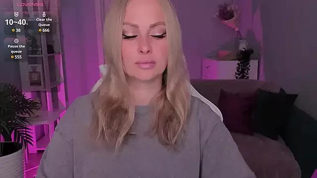 Libby_Nora from StripChat
