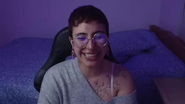 Liil_cat from StripChat