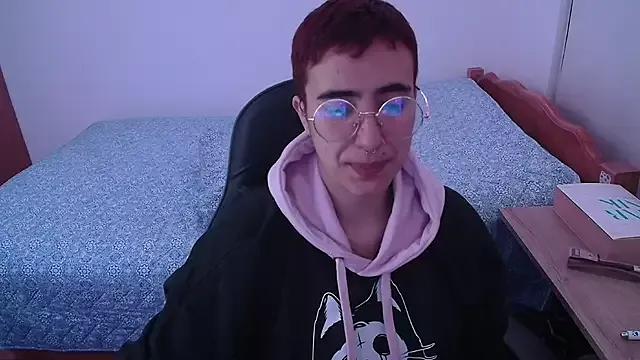 Liil_cat from StripChat