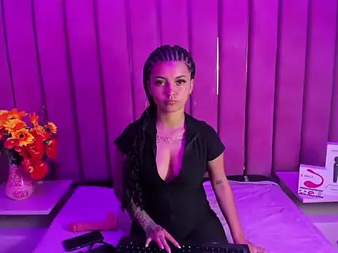 Liisaa_Kiss from StripChat