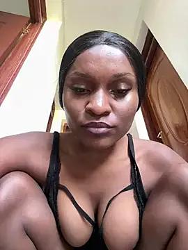 Lil-shawrie from StripChat