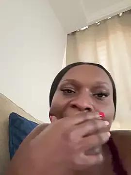 Lil-shawrie from StripChat
