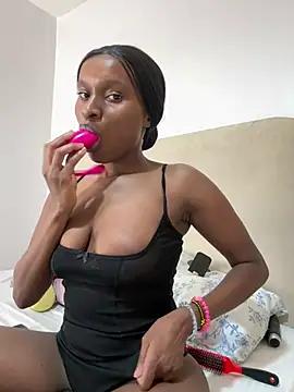 Lil-shawrie from StripChat