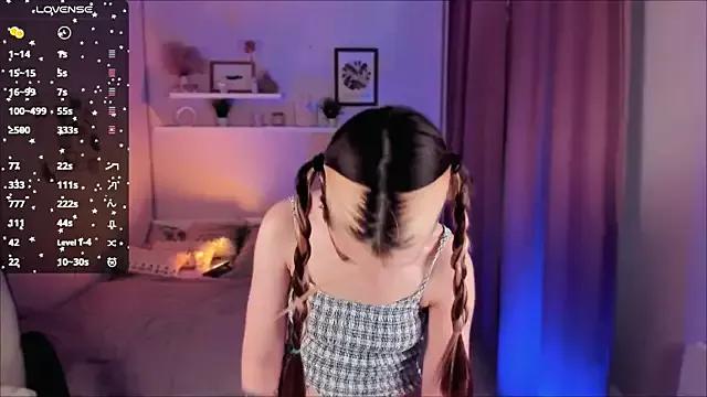 Lil_Amelie from StripChat