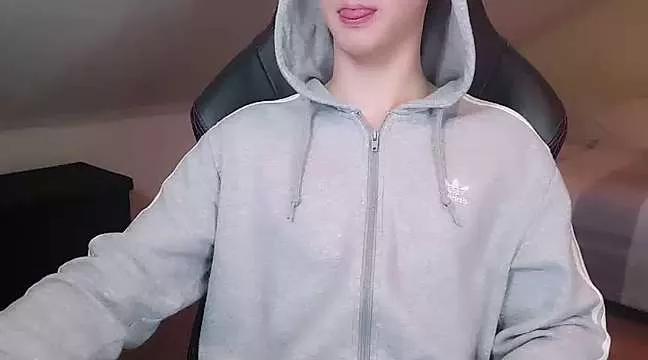 lil_beelzebub from StripChat