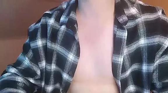 lil_beelzebub from StripChat